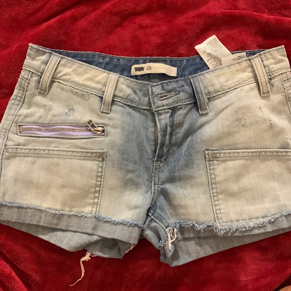 Levi’s shorts